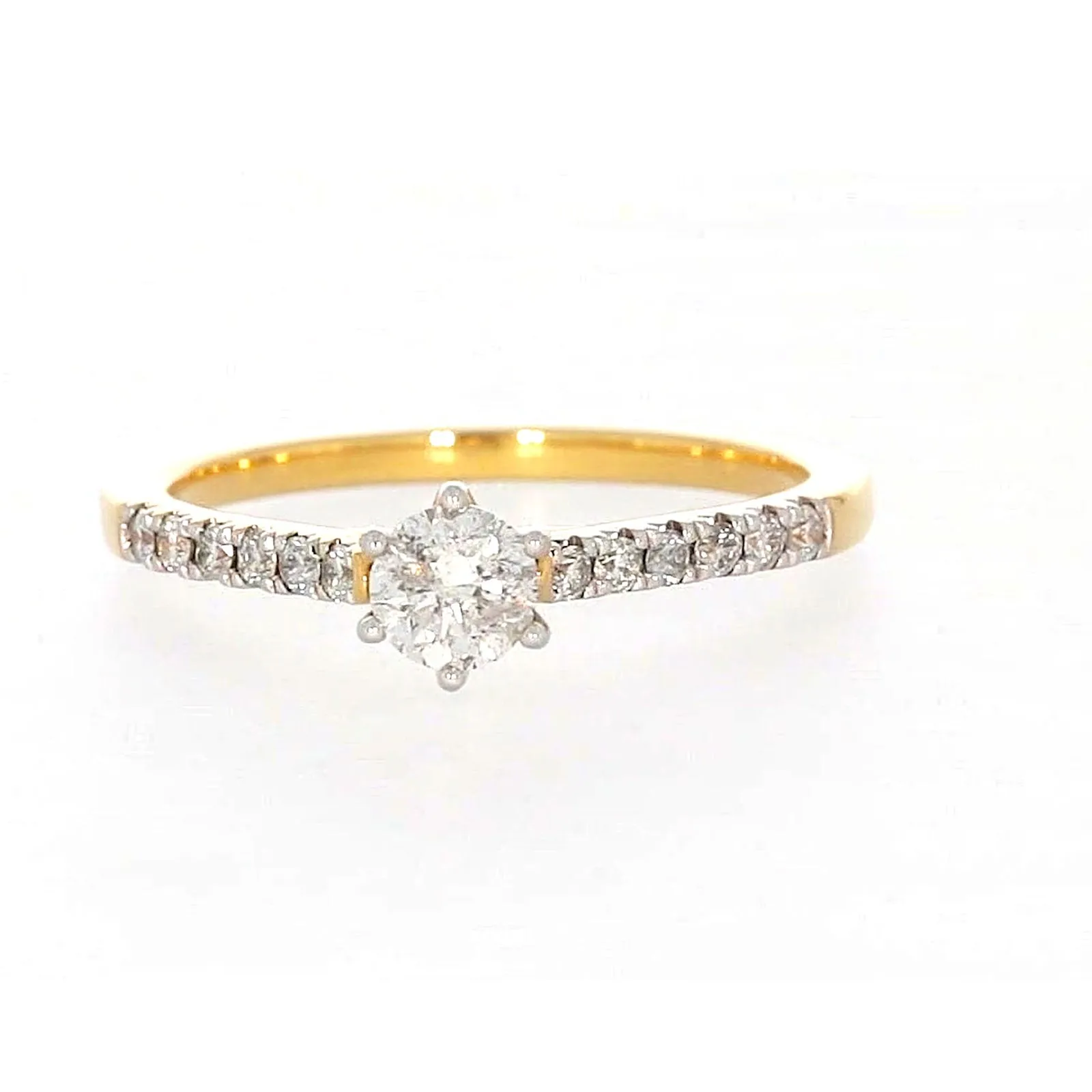 18ct Two Tone Gold Round Brilliant Cut with 0.70 CARAT tw of Diamonds Ring