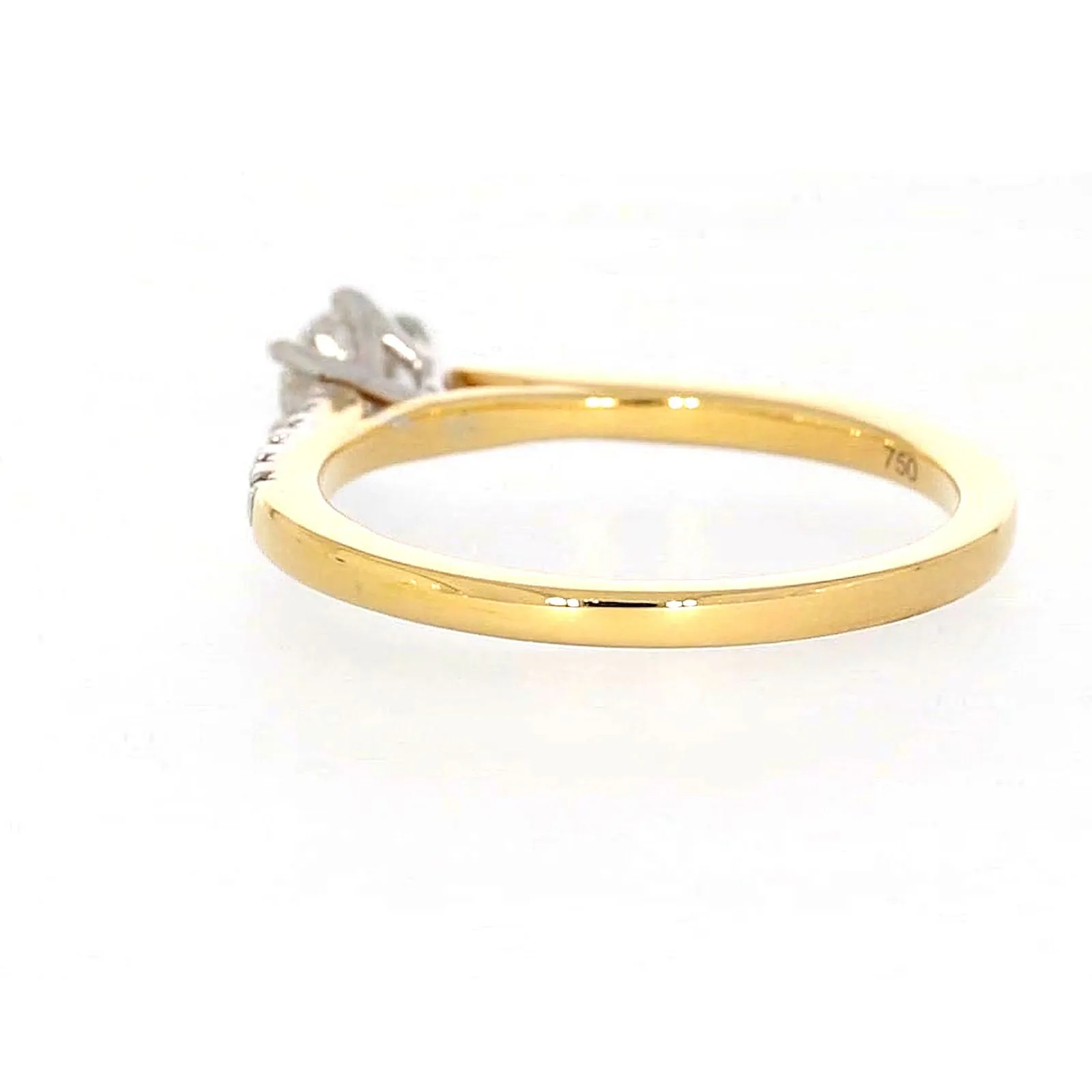 18ct Two Tone Gold Round Brilliant Cut with 0.70 CARAT tw of Diamonds Ring