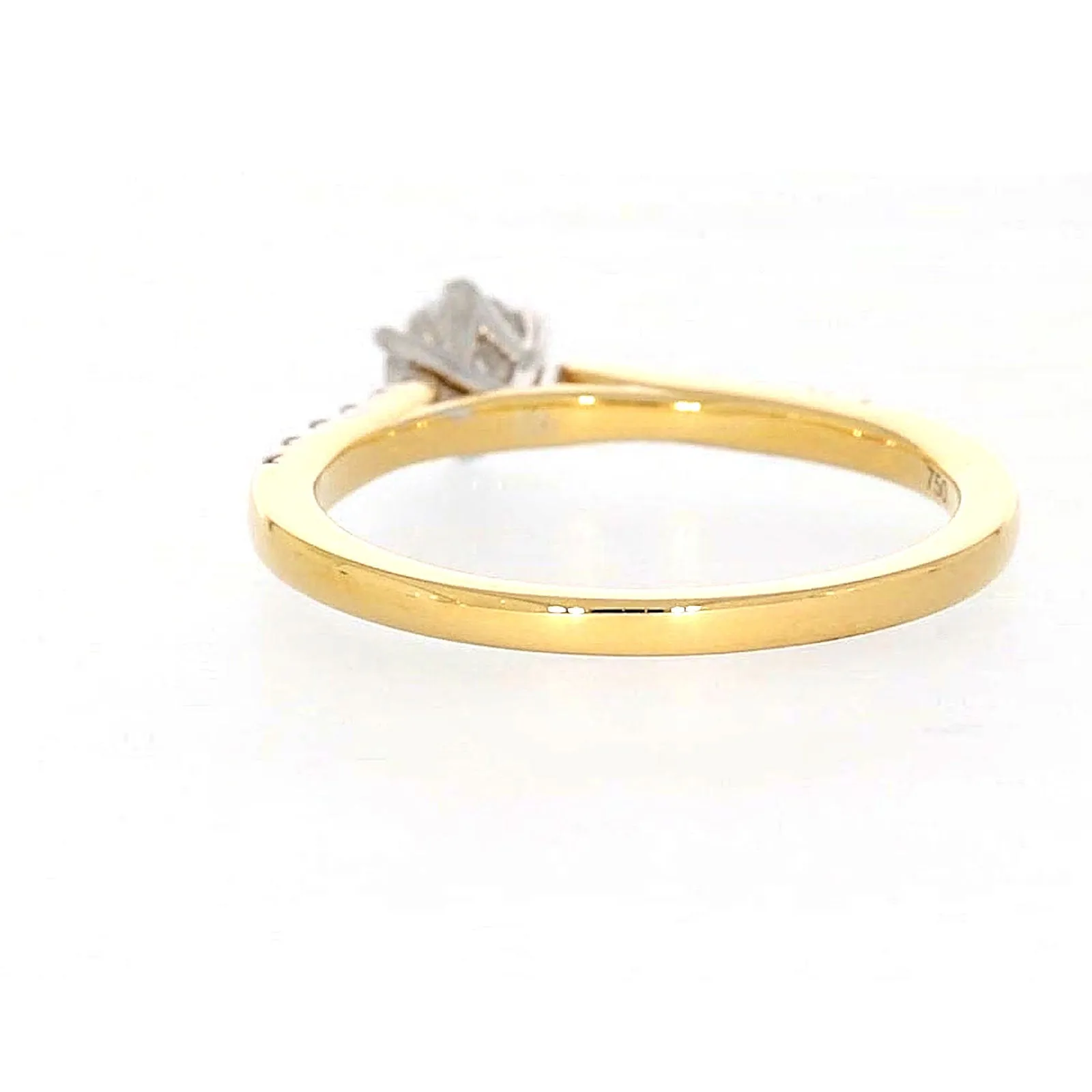 18ct Two Tone Gold Round Brilliant Cut with 0.70 CARAT tw of Diamonds Ring