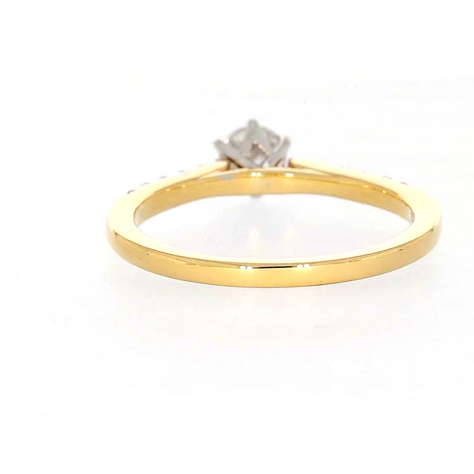 18ct Two Tone Gold Round Brilliant Cut with 0.70 CARAT tw of Diamonds Ring