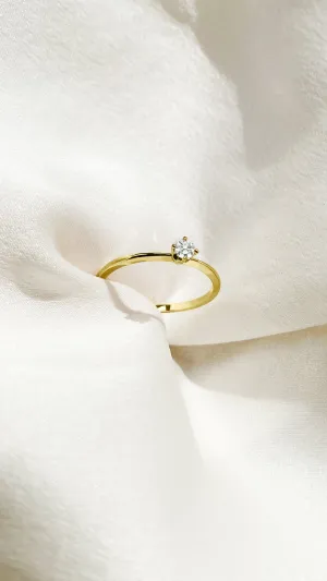 Alora Ring 9K Yellow Gold