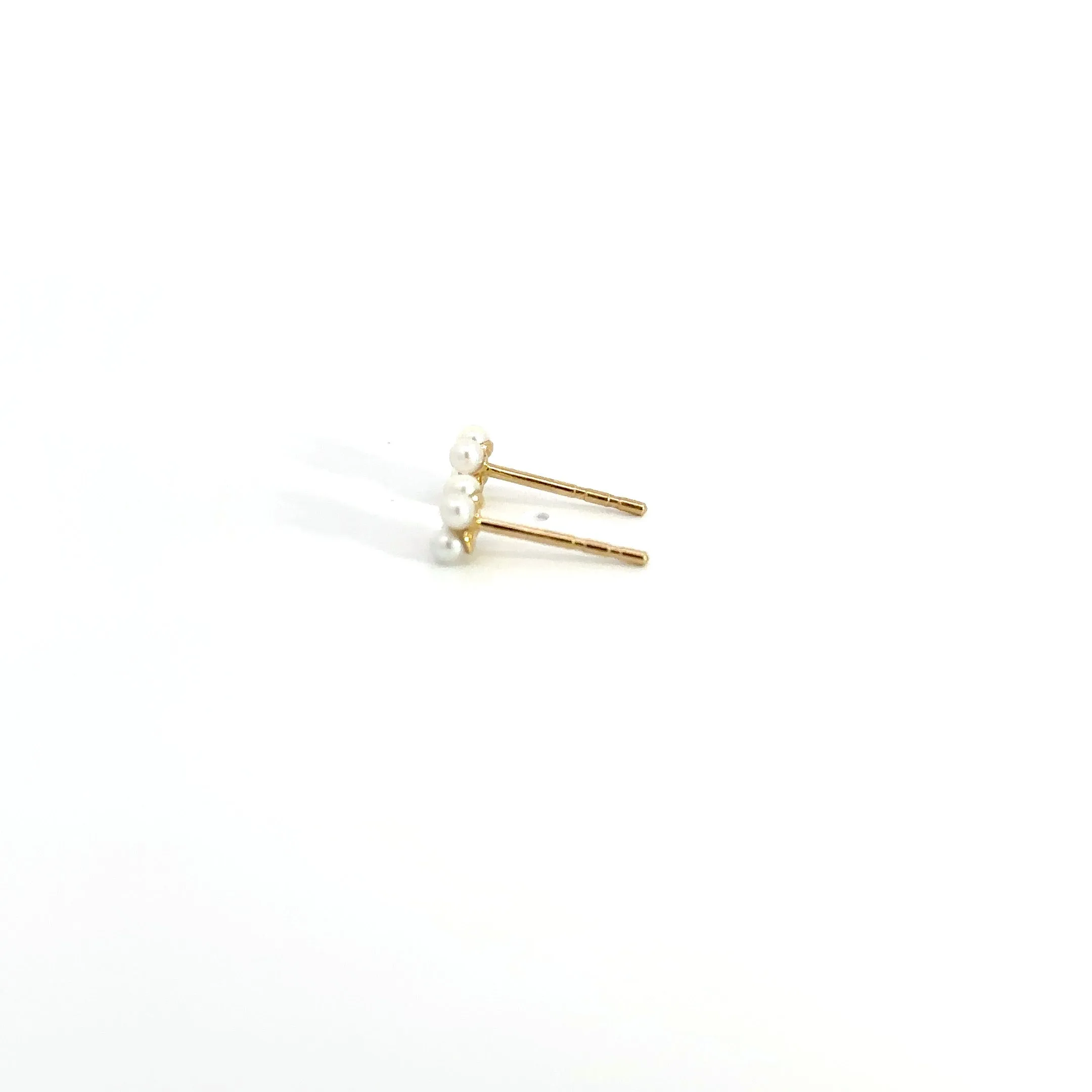 WD1080 14kt 4 Seed Pearls Stud